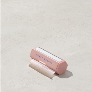 Fenty Beauty Invisimatte Blotting Paper